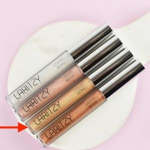 Laritzy Cosmetics Liquid Beam Highlighter in Topaz